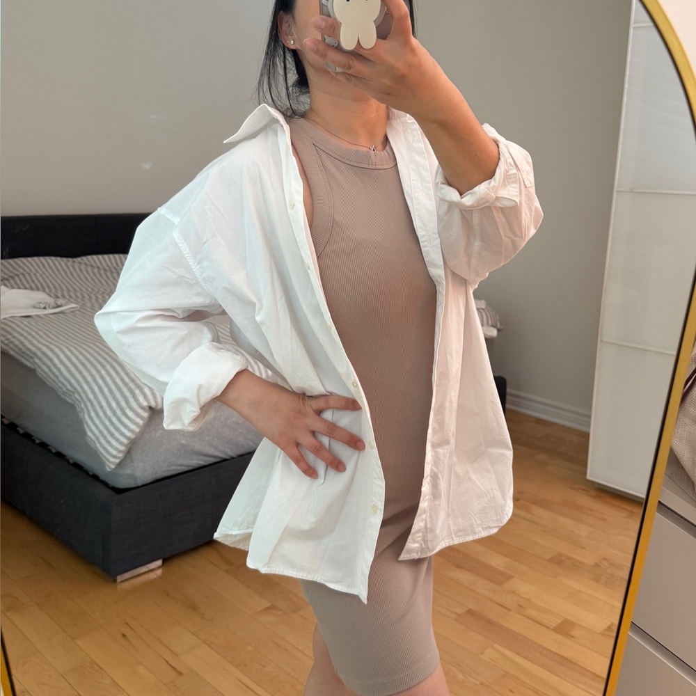 Aritzia Ribbed dress in Taupe